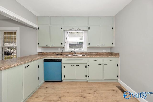 2112 Summer Street SW, Huntsville, AL 35805