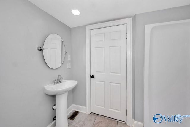 2112 Summer Street SW, Huntsville, AL 35805