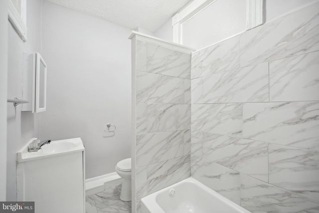 1524 E 28TH ST E, Baltimore, MD 21218