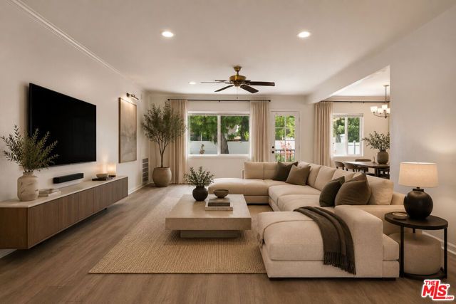 6033 Fallbrook Avenue, Woodland Hills (los Angeles), CA 91367