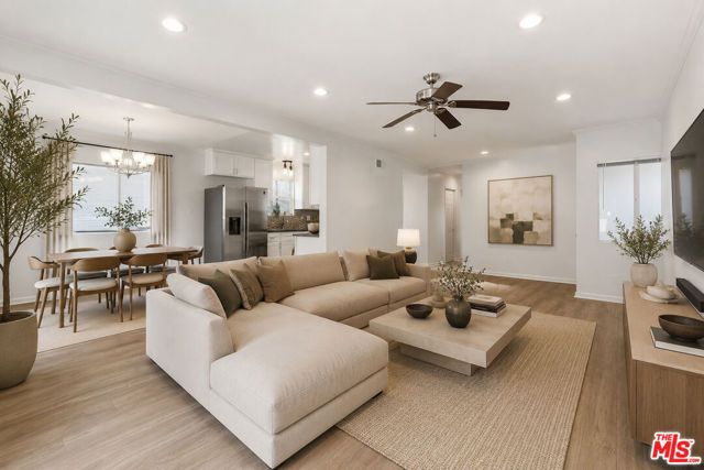 6033 Fallbrook Avenue, Woodland Hills (los Angeles), CA 91367