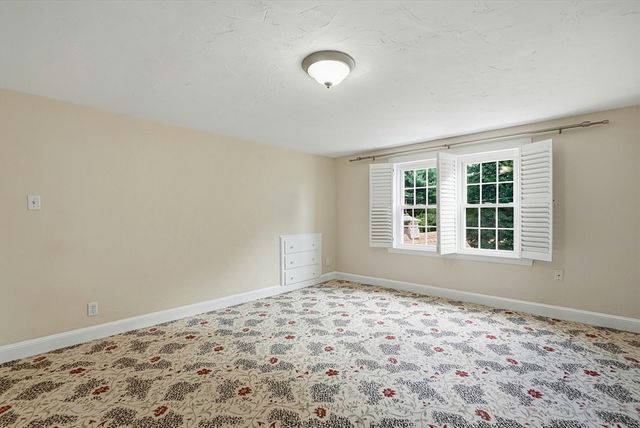 284 Village St, Medway, MA 02053