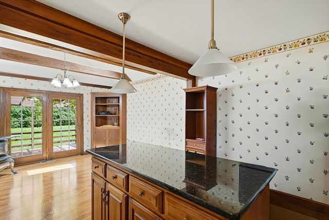 284 Village St, Medway, MA 02053