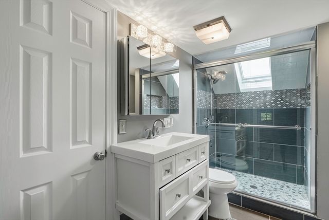 284 Village St, Medway, MA 02053
