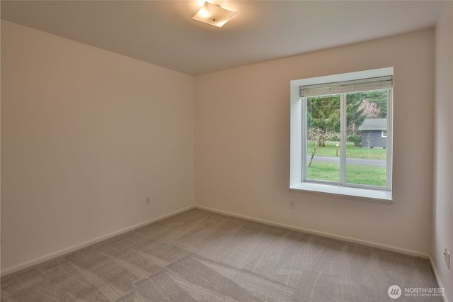 7847 Blakely Avenue, Clinton, WA 98236