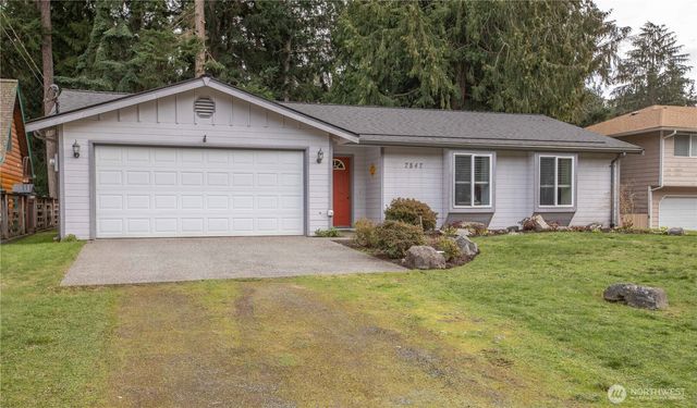 7847 Blakely Avenue, Clinton, WA 98236