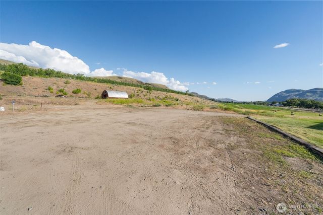 32026 Highway 97, Tonasket, WA 98855