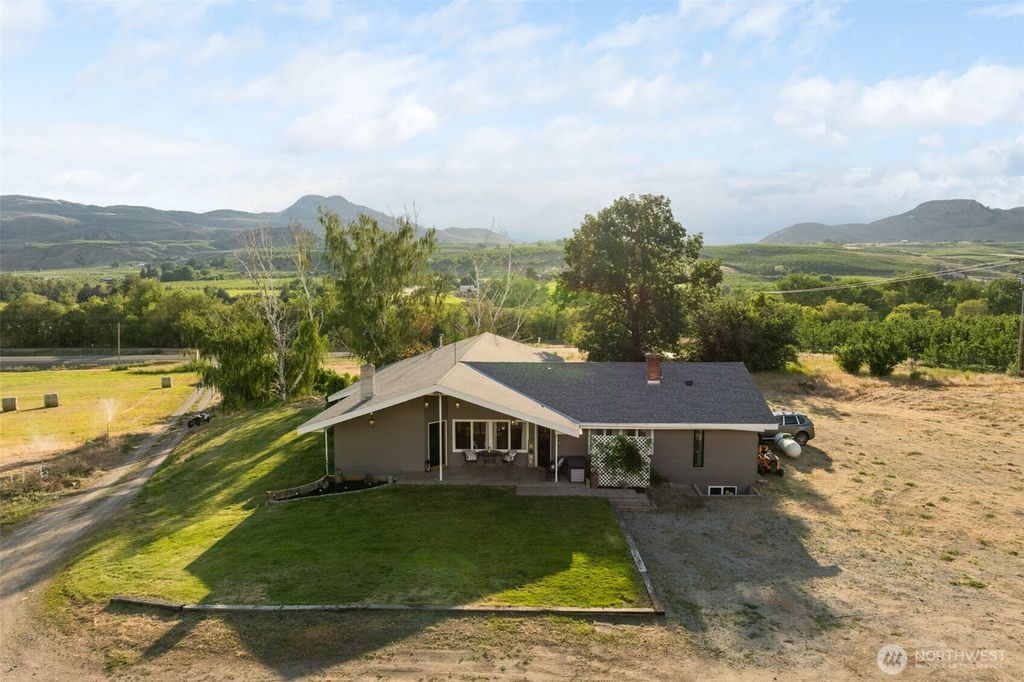 32026 Highway 97, Tonasket, WA 98855