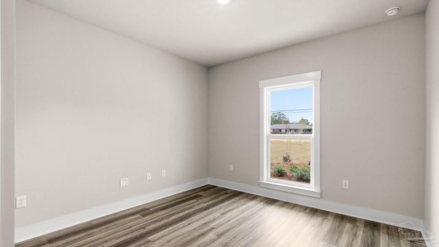 5900 Greenfield St, Pace, FL 32571