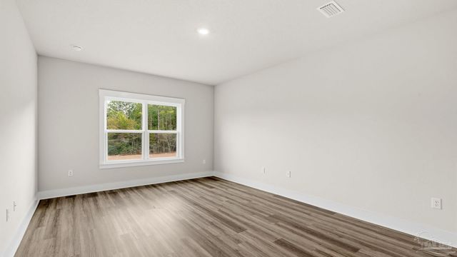 5900 Greenfield St, Pace, FL 32571