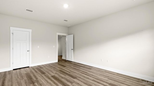 5900 Greenfield St, Pace, FL 32571