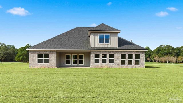 5900 Greenfield St, Pace, FL 32571