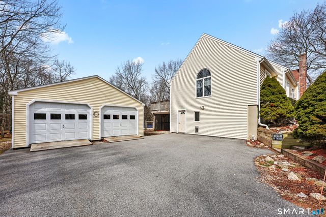 76 Shafer Road, New Hartford, CT 06057