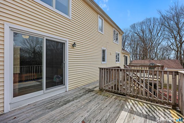 76 Shafer Road, New Hartford, CT 06057