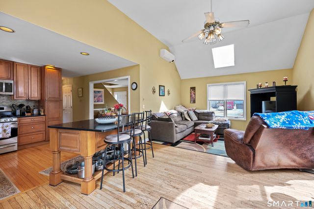 76 Shafer Road, New Hartford, CT 06057