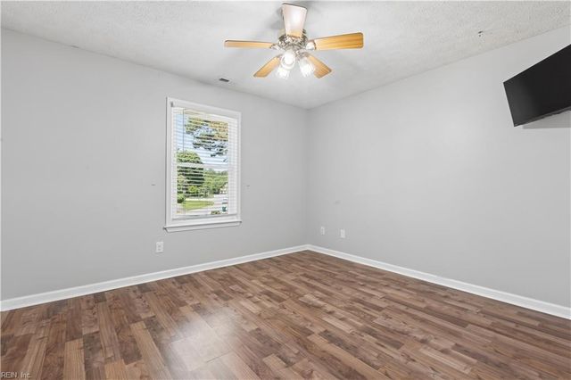 3325 Ridgedale AVE, Toano, VA 23168