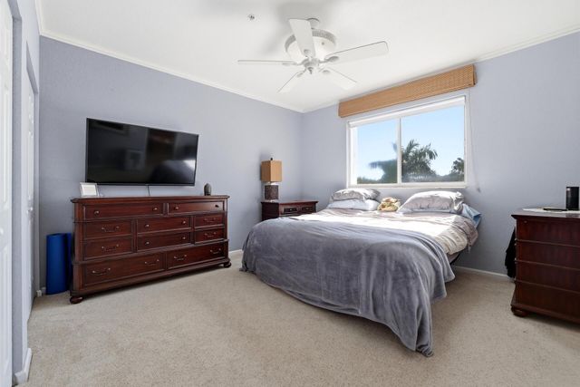 2905 S Greenleaf Circle, Boynton Beach, FL 33426