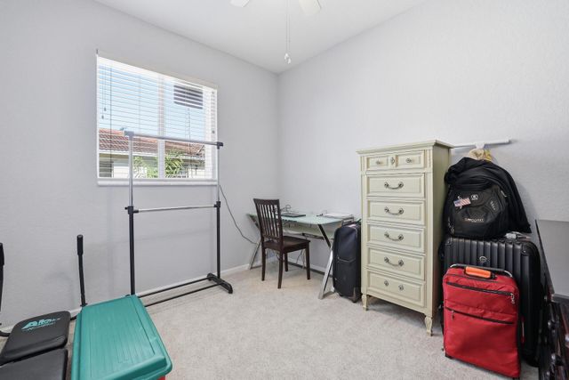 2905 S Greenleaf Circle, Boynton Beach, FL 33426