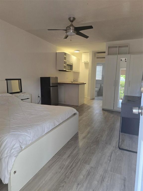 2155 Bay Dr 12, Miami Beach, FL 33141