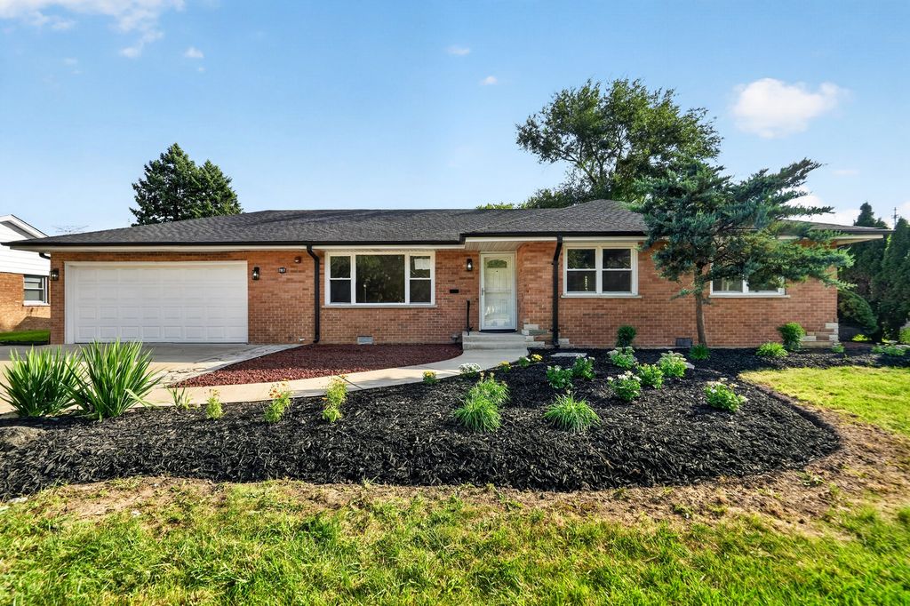 7917 W 111th Street, Palos Hills, IL 60465 — exterior