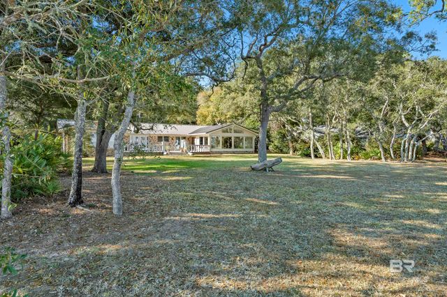 9488 Bay View Drive, Lillian, AL 36549