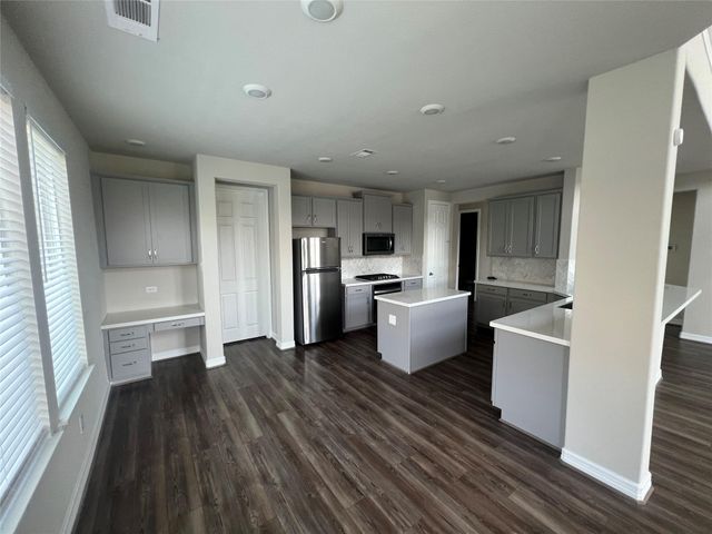2638 Settler Hill Drive, Fresno, TX 77545