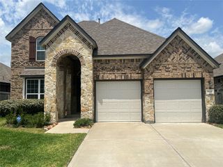 2638 Settler Hill Drive, Fresno, TX 77545