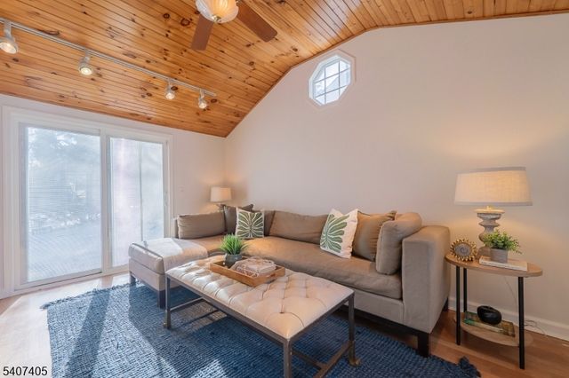 16 Walnut Ct, South Orange Village Twp., NJ 07079