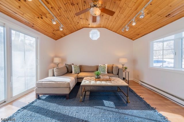 16 Walnut Ct, South Orange Village Twp., NJ 07079