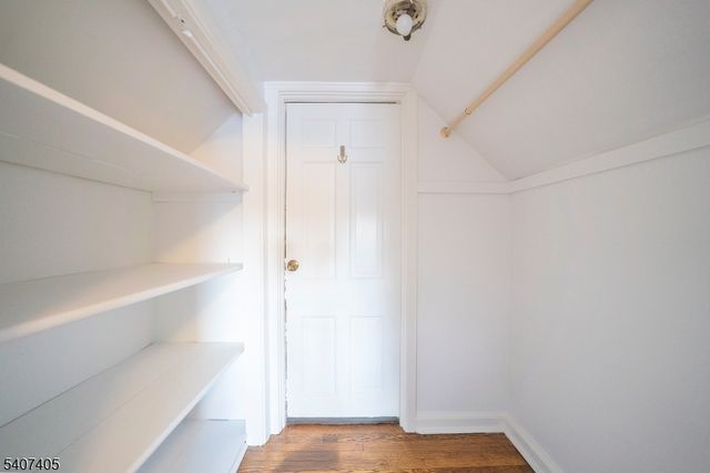 16 Walnut Ct, South Orange Village Twp., NJ 07079