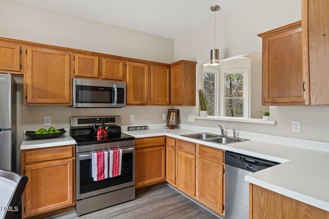 220 Windbyrne Drive 220, Cary, NC 27513