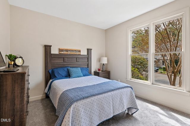 220 Windbyrne Drive 220, Cary, NC 27513