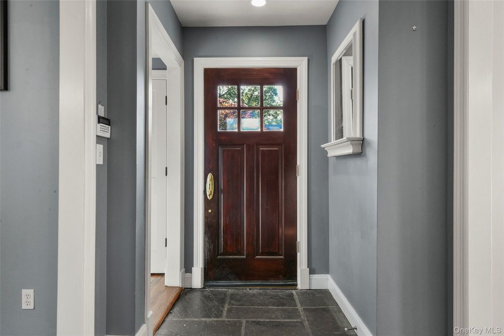 51 Maywood Road, New Rochelle, NY 10804 — photo 3
