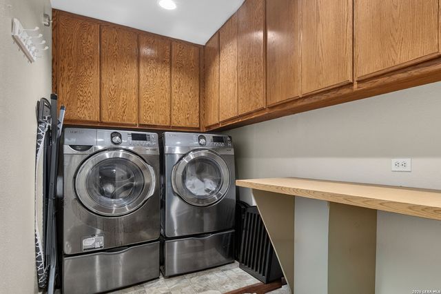 135 Corona Ave, Alamo Heights, TX 78209