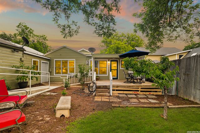 135 Corona Ave, Alamo Heights, TX 78209