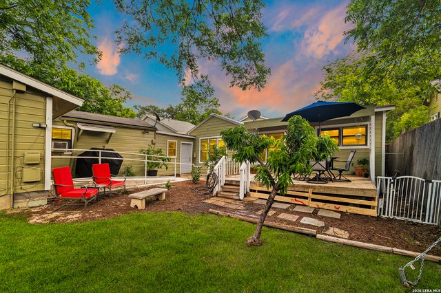 135 Corona Ave, Alamo Heights, TX 78209