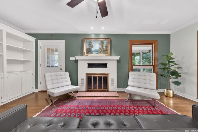 135 Corona Ave, Alamo Heights, TX 78209