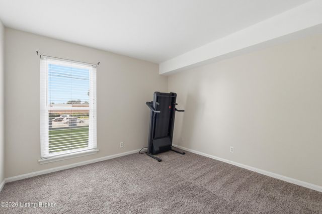 113 La Fontenay Ct, Louisville, KY 40223