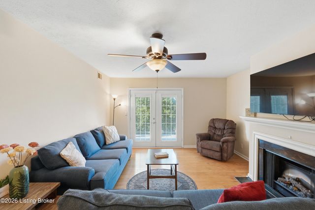 113 La Fontenay Ct, Louisville, KY 40223