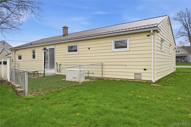 2820 Bell Drive, Hamburg, NY 14075