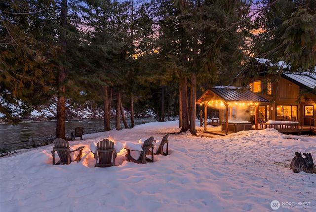 2304 Pine Tree Lane, Leavenworth, WA 98826