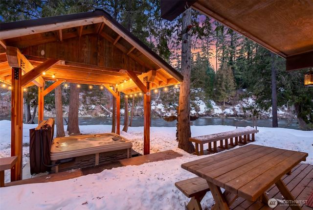 2304 Pine Tree Lane, Leavenworth, WA 98826