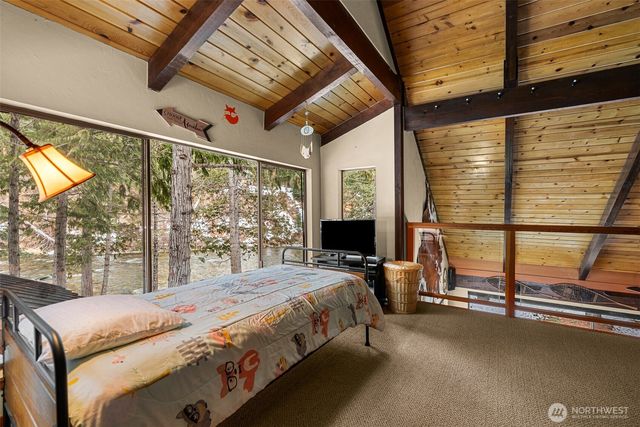 2304 Pine Tree Lane, Leavenworth, WA 98826