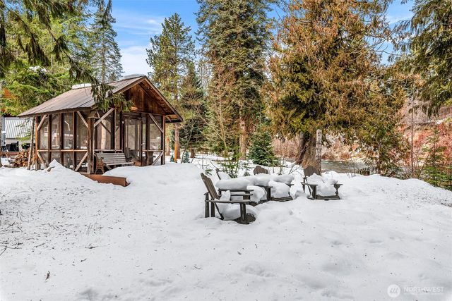 2304 Pine Tree Lane, Leavenworth, WA 98826