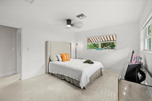 2611 SE 21 Street, Fort Lauderdale, FL 33316