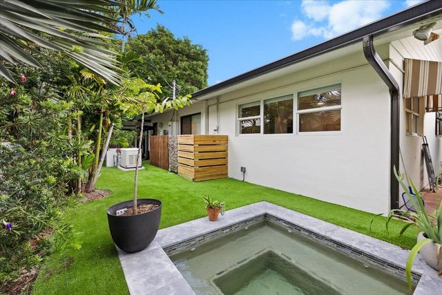 2611 SE 21 Street, Fort Lauderdale, FL 33316