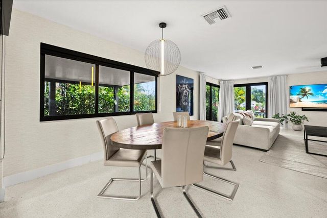 2611 SE 21 Street, Fort Lauderdale, FL 33316