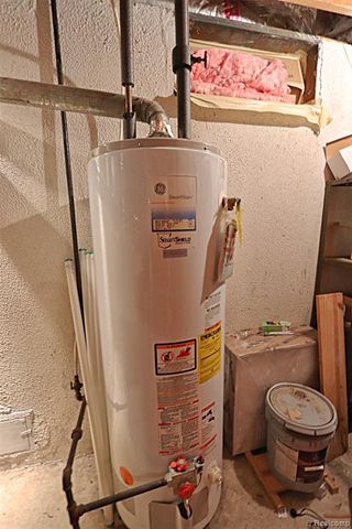 15093 Lyons Street, Livonia, MI 48154