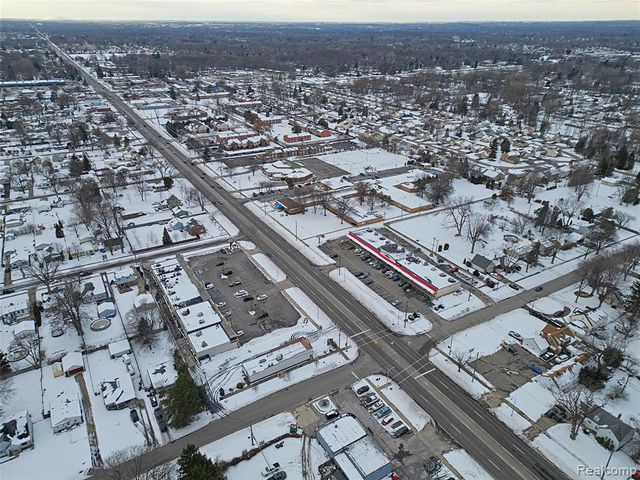 15093 Lyons Street, Livonia, MI 48154