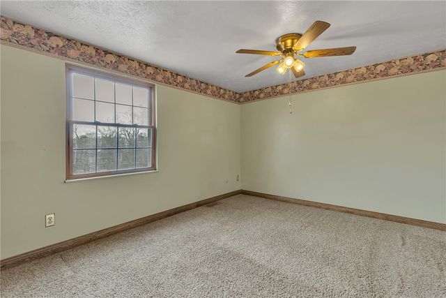 319 Bellford Ct, Cranberry Twp, PA 16066